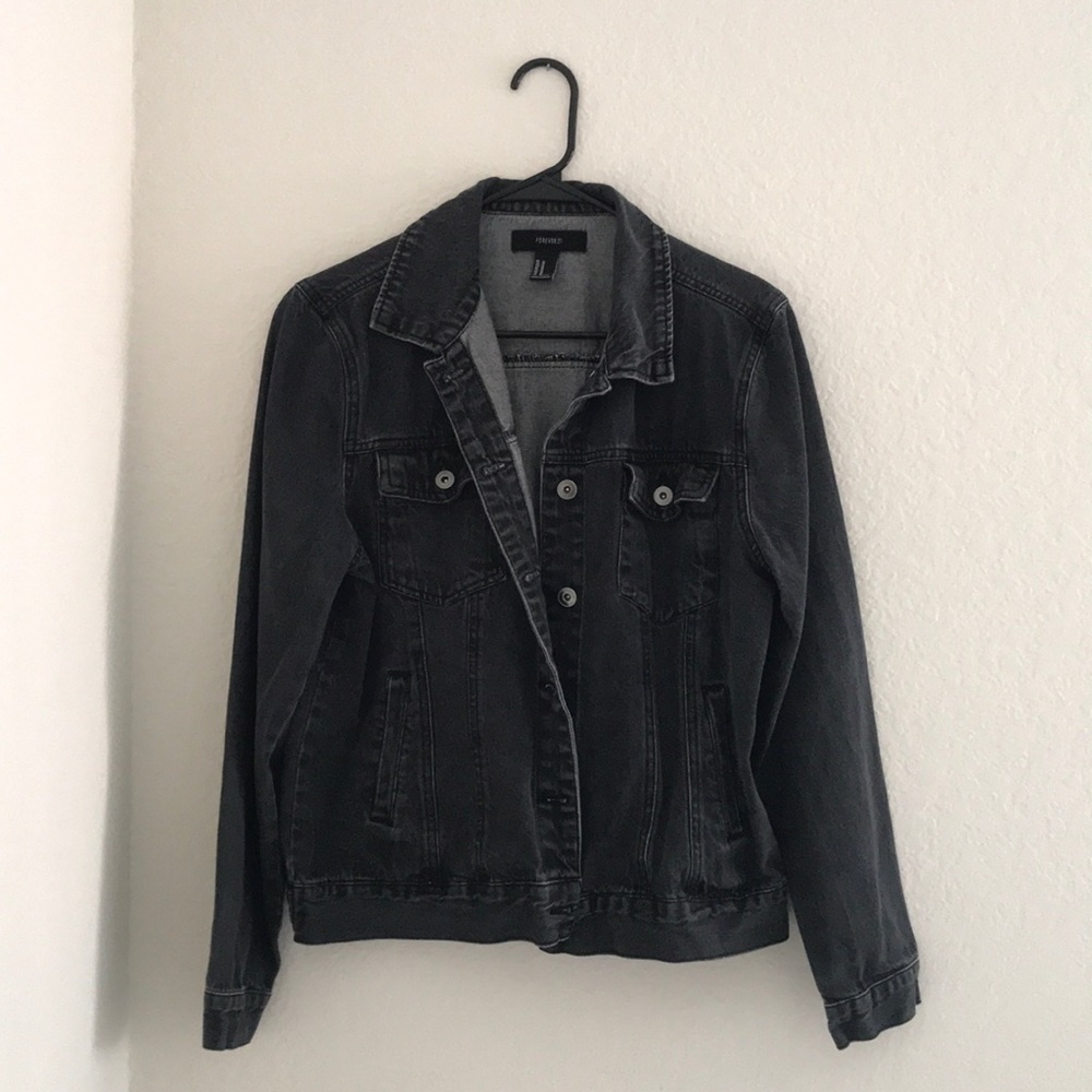 ☀️ 2 for $20 ☀️ Black denim jacket